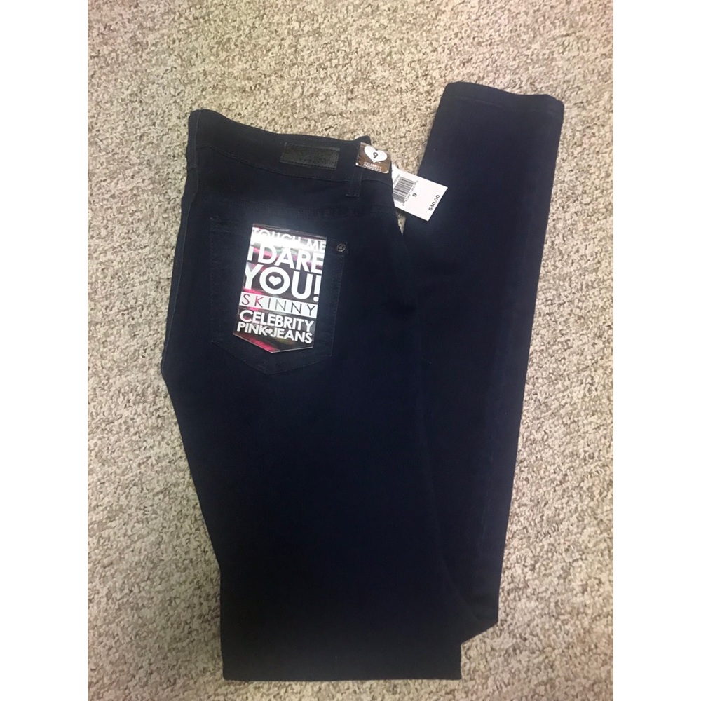 NWT Celebrity Pink Skinny Jeans. Size 9.